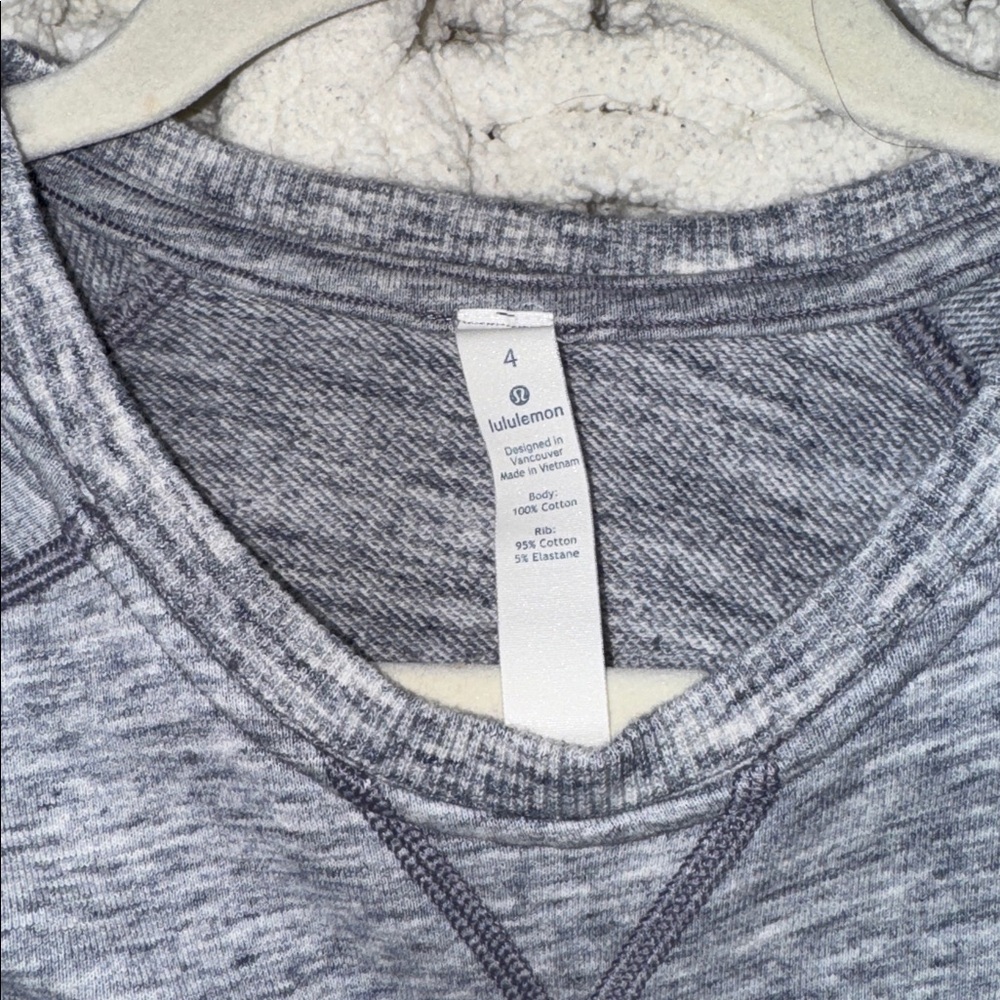 Lululemon Crew Neck - Picture 3 of 4